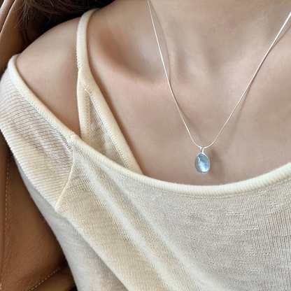 Oval Aquamarine Pendant Necklace