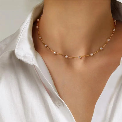 Minimalist Pearl Necklace